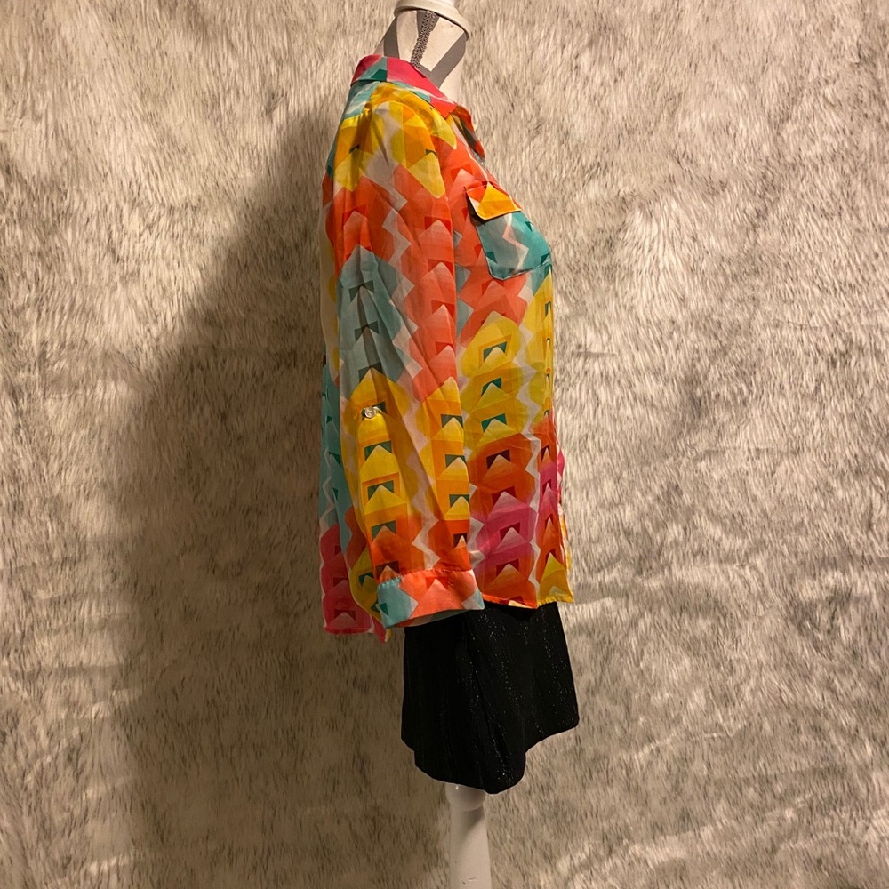 Vibrant Button Down Top - Picture 2 of 10